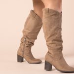 Women's Fashion: 4 Valid Reasons to Choose Wide-Calf Boots Wide-Calf Boots